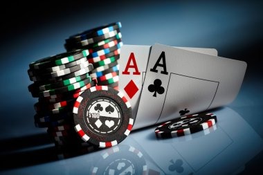 unoplay platform interface showing slot games, live casino, and sportsbook sections